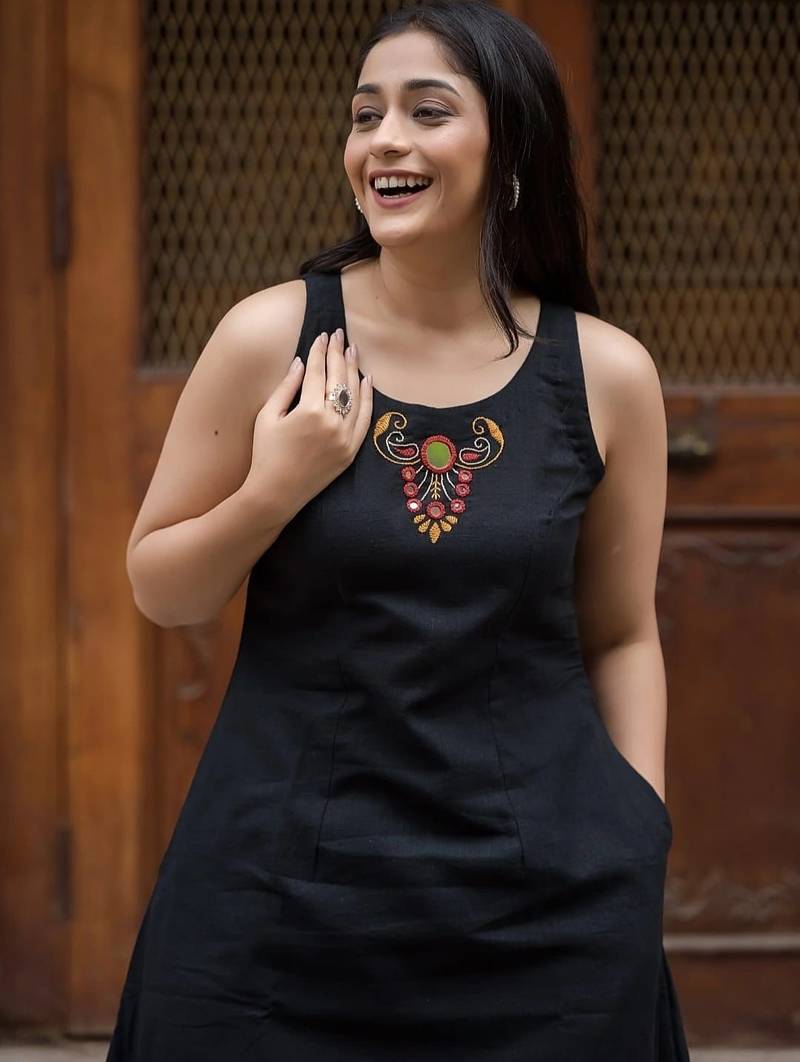 Floral embroidered black round neck pure cotton kurta with trouser