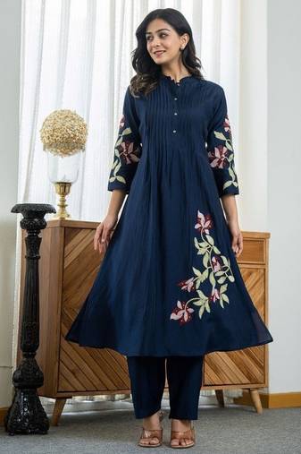 Floral embroidered blue v-neck pure cotton kurta with trouser