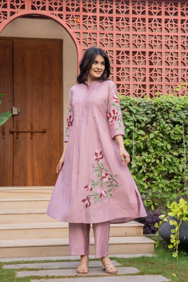 Floral embroidered pink v-neck pure cotton kurta with trouser