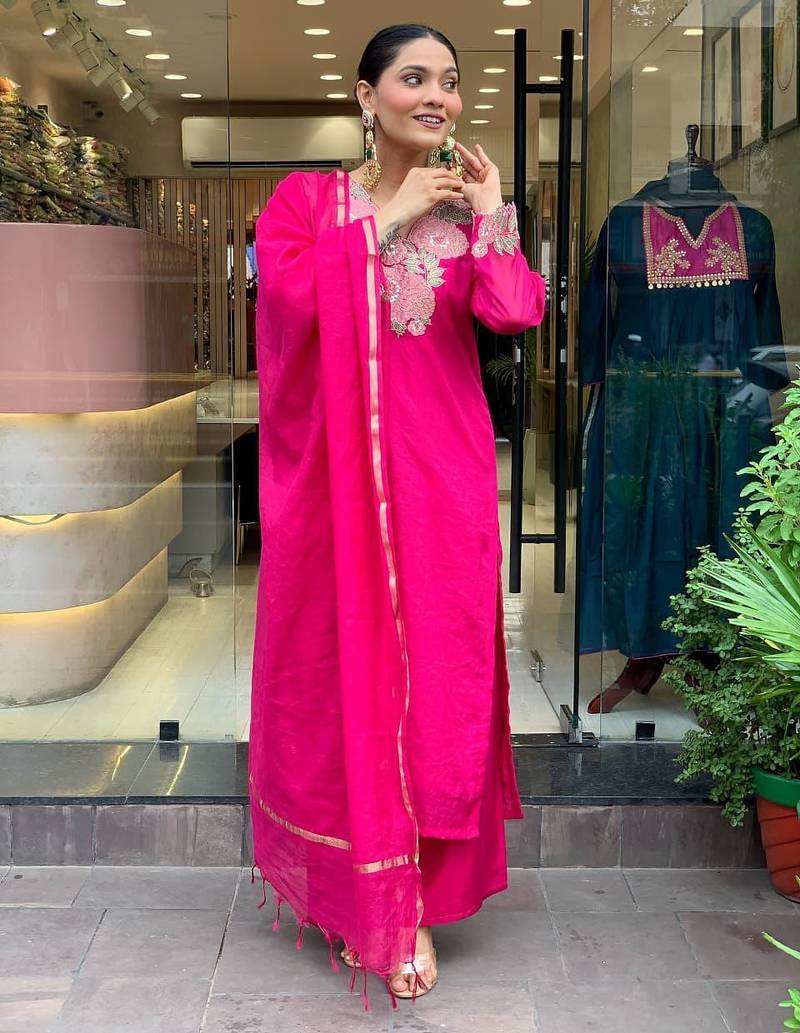 Floral embroidered pink round neck pure cotton kurta with trouser & dupatta set
