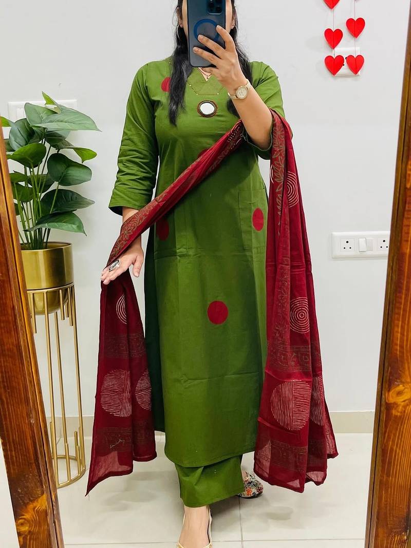 Floral embroidered green round neck pure cotton kurta with trouser & dupatta set