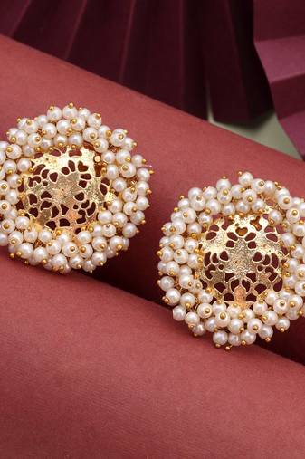 White color amrapali earrings
