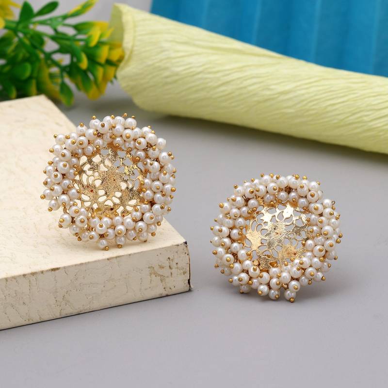 White color amrapali earrings