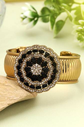 Black color openable american diamond bracelet