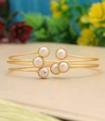 White color monalisa stone bracelet