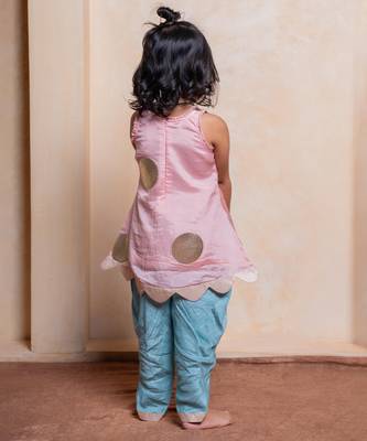 Pink and green embroidered  silk  kurta With Dhoti 3