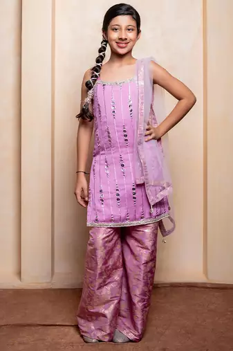 Lavender embroidered  chanderi silk  Kurta Set
