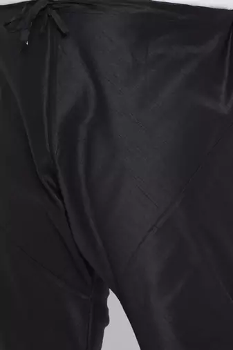 Men's white silk blend kurta pyjama set
