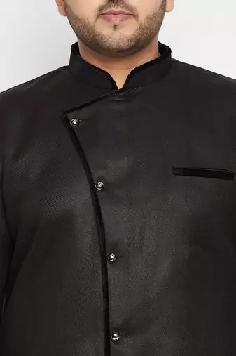 Men's black and gold silk blend sherwani set
