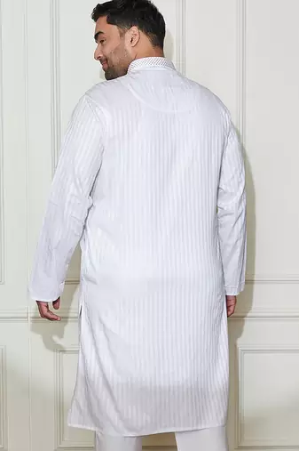 Men's white cotton blend kurta