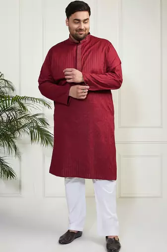 Men's maroon and white cotton blend kurta pyjama set