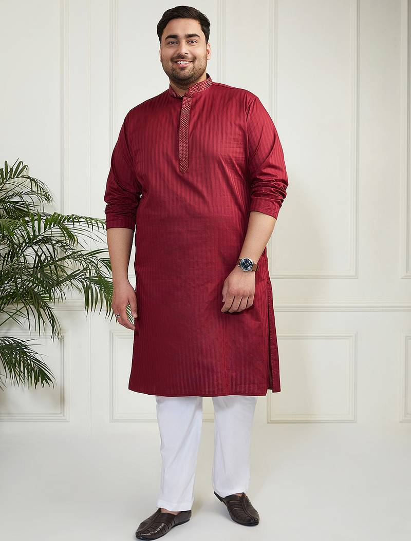 Men's maroon and white cotton blend kurta pyjama set