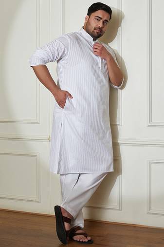 Men's white cotton blend kurta pyjama set