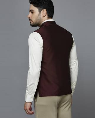 maroon solid nehru jacket with self shine 3