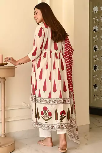 Floral printed white v neck cotton floral kurta with trousers & dupatta set