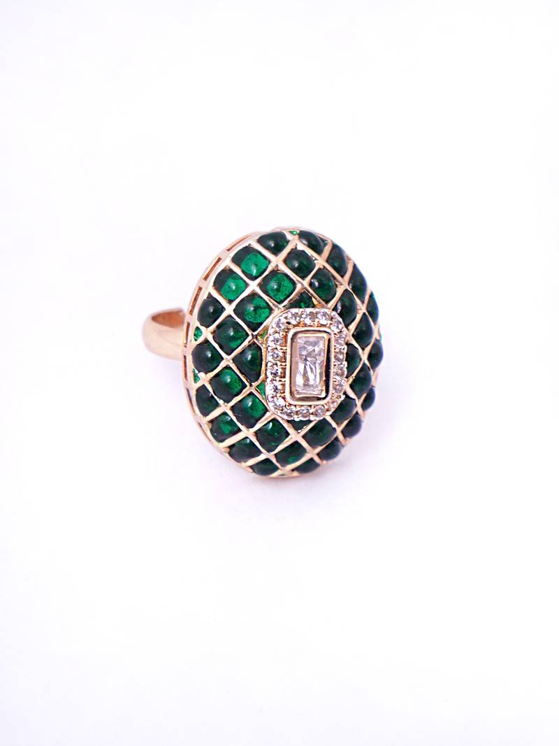 Women green stone-embellished traditional uncut polki adjustable  ring