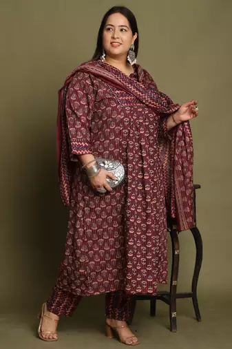 Women's cotton blend jaipuri printed kurta & pant with dupatta