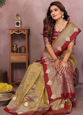 golden handloom kalamkari silk blend with zari woven design saree with blouse 3