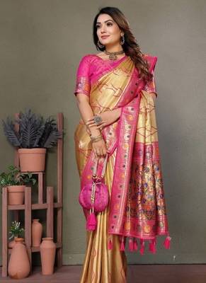 cream banarasi tissue silk blend with leheriya weaving saree with blouse 3
