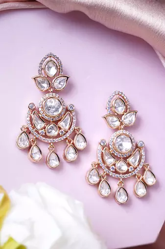 Women pearl and kundan-studded dangle earrings in rose gold finish