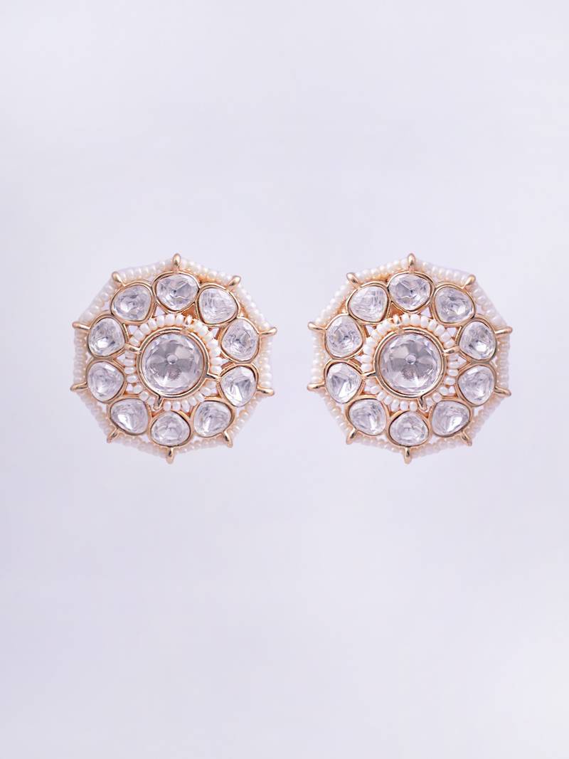 Women elegant floral design stud earrings