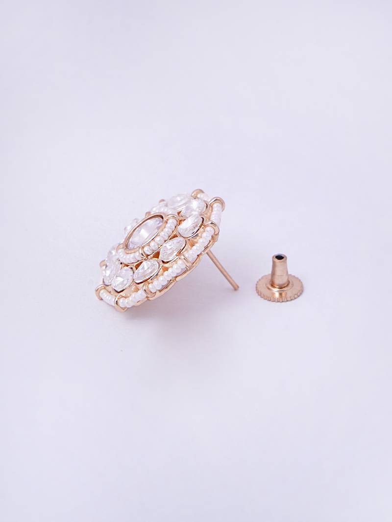 Women elegant floral design stud earrings