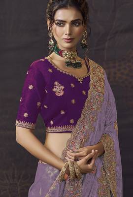 Light purple party wear self jecquard saree with designer blouse fabric 2