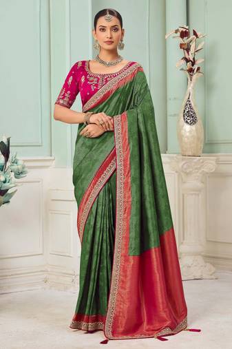 Green party wear jecquard saree with designer blouse fabric
