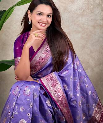 banarasi jaal zari woven silk blend saree 3
