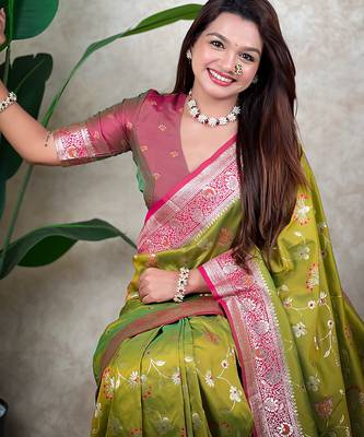 banarasi jaal zari woven silk blend saree 3