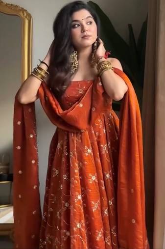 orange Kesriyanc silk embroidered sequin suit set with dupatta – elegant sleeveless kali cut designer outfit