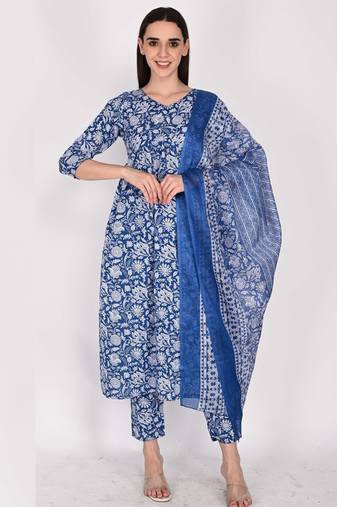 Women's cotton blend  floral printed kurta & pant with dupatta