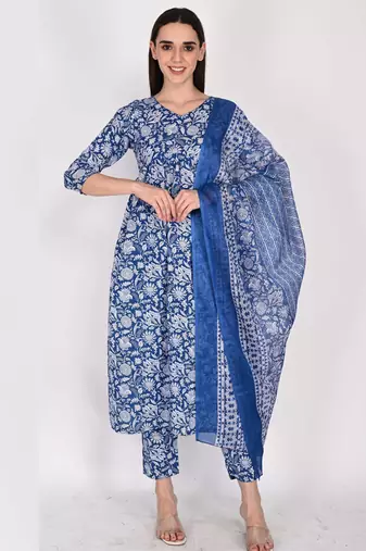 Women's cotton blend  floral printed kurta & pant with dupatta