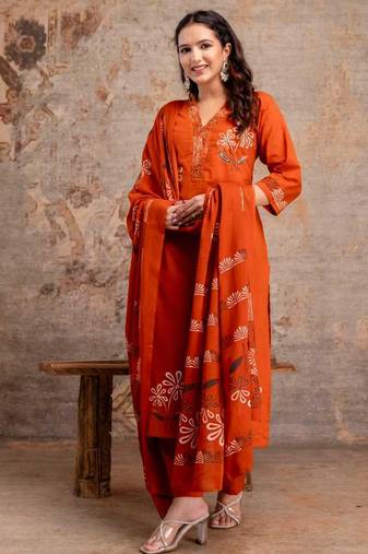 Cotton floral  straight  kurti-pant-dupatta  set