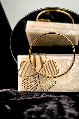 Beige embroidered clutch