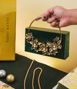 Dark green stone clutch