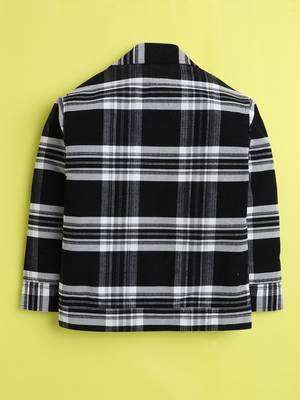 Black cotton plaid shacket with printed tshirt 2