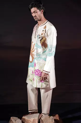 Ivory embroidered chanderi silk kurta set