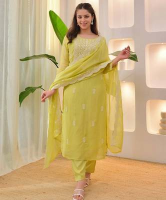  Chikankari Work Chanderi Straight Kurta Pant and Dupatta Set 5