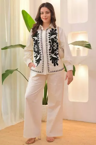 Floral embroidered white round neck cotton co-ord set