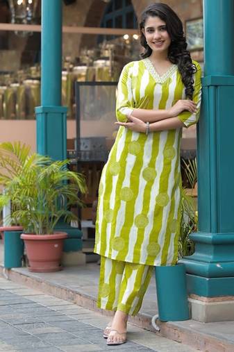 Floral embroidered green v neck cotton kurta & trouser