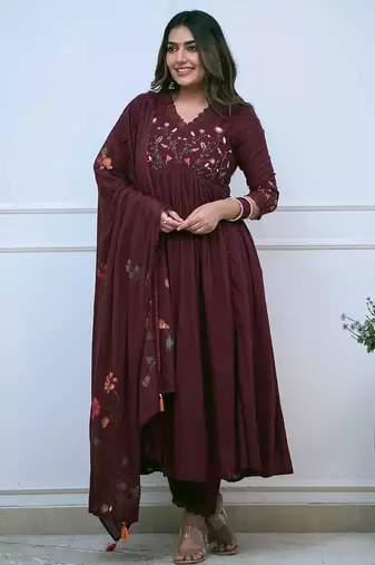 Floral embroidered maroon v neck cotton kurta with trouser & dupatta set