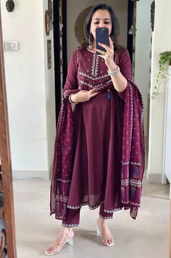 Floral embroidered maroon round neck cotton kurta with trouser & dupatta set