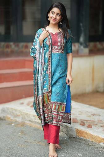 Floral printed blue round neck silk kurta with trouser & dupatta set