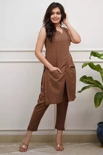 Floral printed brown v neck cotton kurta & trouser