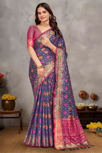 Couple combo men's kurta & pajama koti & women saree set