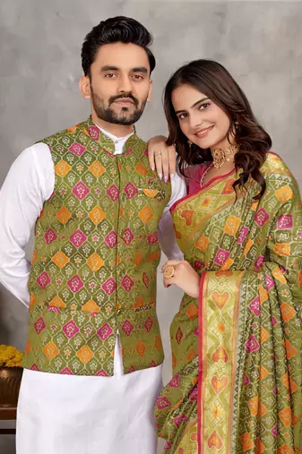 Mehandi green color jacquard weaving silk blend  couple combo men's kurta & pajama koti & women saree set