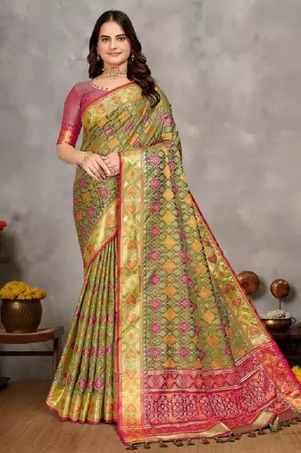 Mehandi green color jacquard weaving silk blend  couple combo men's kurta & pajama koti & women saree set