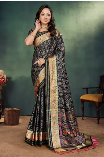 Couple combo men's kurta & pajama koti & women saree set