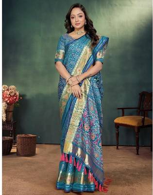Sky blue jacquard weaving silk blend couple combo men's kurta & pajama koti & women saree set 3